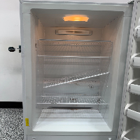 Frigidaire Refrigerator image 2